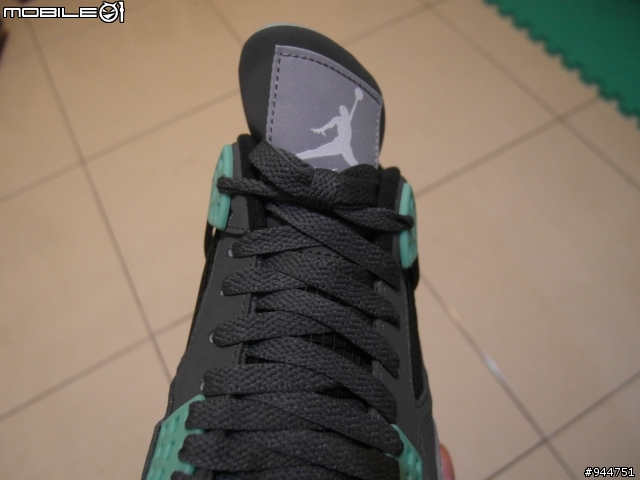 Air Jordan 4 Retro Green Glow 辨別真假鞋