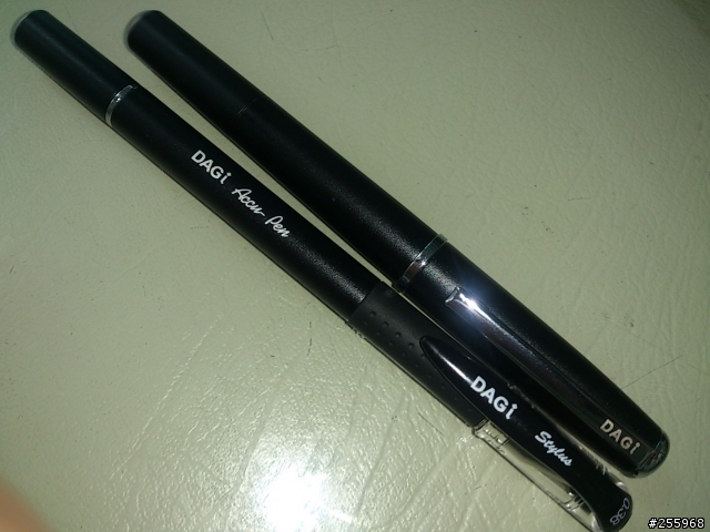 [小小開箱分享]DAGi P602 (精準電容螢幕觸控筆+三菱uni 0.38中性筆)