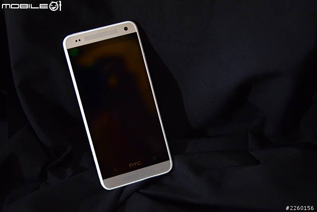 好握 好拿 好滑 hTC One mini 開箱（圖多）