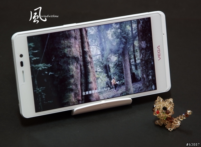 超值5.3吋IPS韓系手機 - Pantech A850 VEGA R3開箱分享