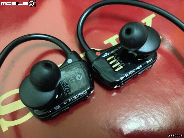 四年半來辛苦你了..Walkman W202