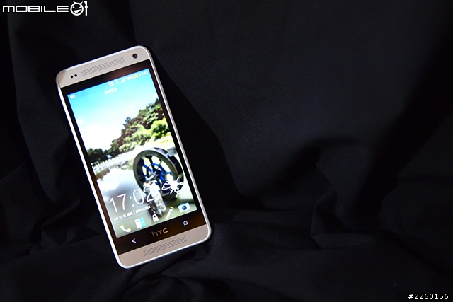 好握 好拿 好滑 hTC One mini 開箱（圖多）