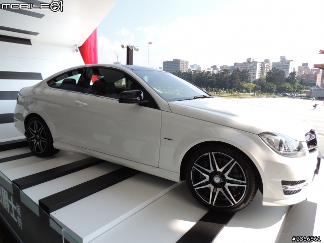 [非廣告] 2013 Mercedes-Benz 夏日爵士派對之C-class coupe 250 in AMG PKG
