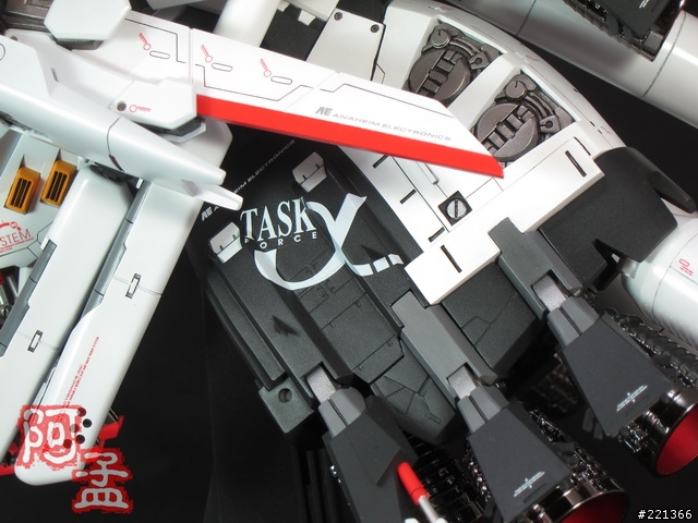 [作品分享] 夢幻機體~S鋼彈最強型態-PLAN 303E DEEP STRIKER