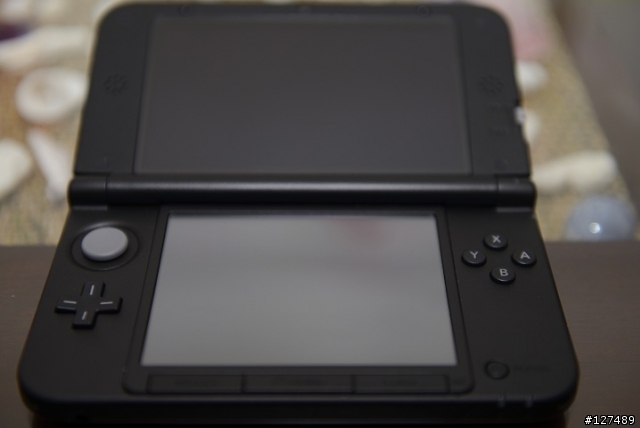 新手發開箱~3DSLL+一堆配件