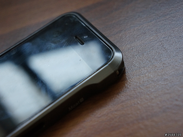 「分享」光華內斂的 Esoterism Moat-5 金屬邊框 for iphone5