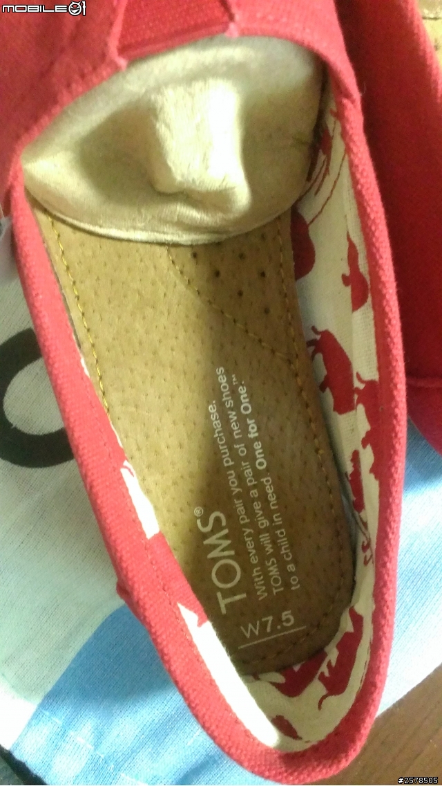 [開箱]TOMS RED CANVAS 真偽