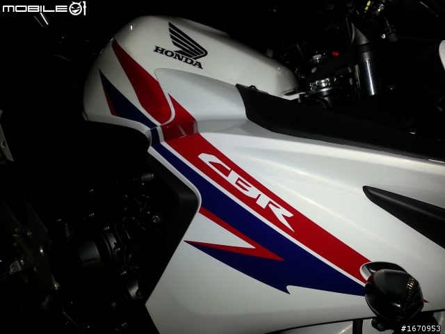 2013 CBR500R 小小開箱一下(9/26領牌了)