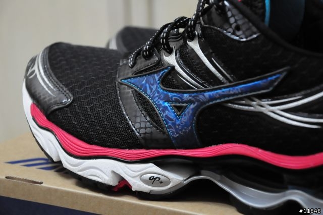 [開箱] Mizuno Wave Creation 14