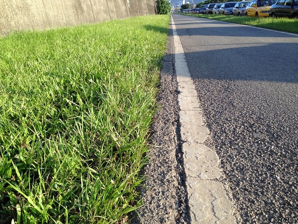 危害人車安全的自行車道設計及施工(已解決)