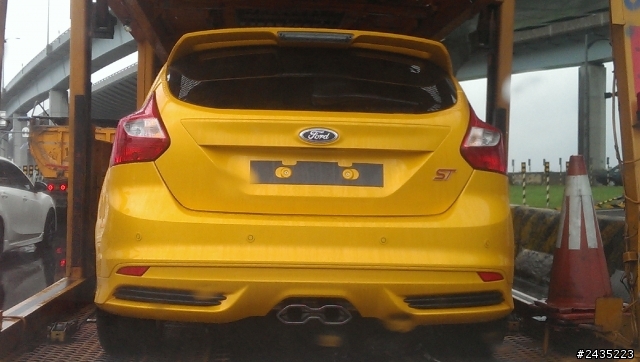 用漂的   Ford ST  .....