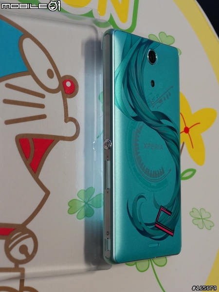 初音docomo SO-04E特別版開箱- Xperia A feat.HATSUNE MIKU圖片共32張