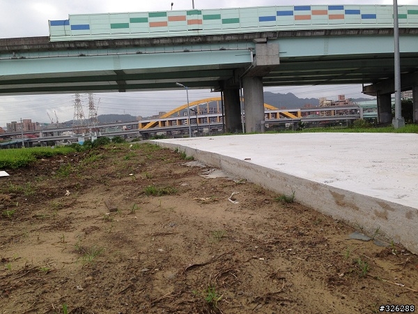 危害人車安全的自行車道設計及施工(已解決)