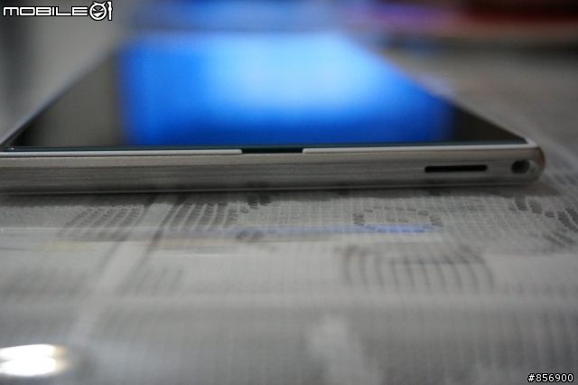 Sony Xperia Z Ultra 遇上玻璃貼