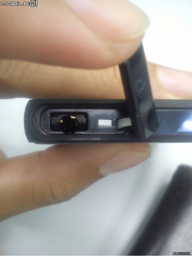 試紙沒變色 XPERIA Z 相機進水了(送修回來了,維修費用零)