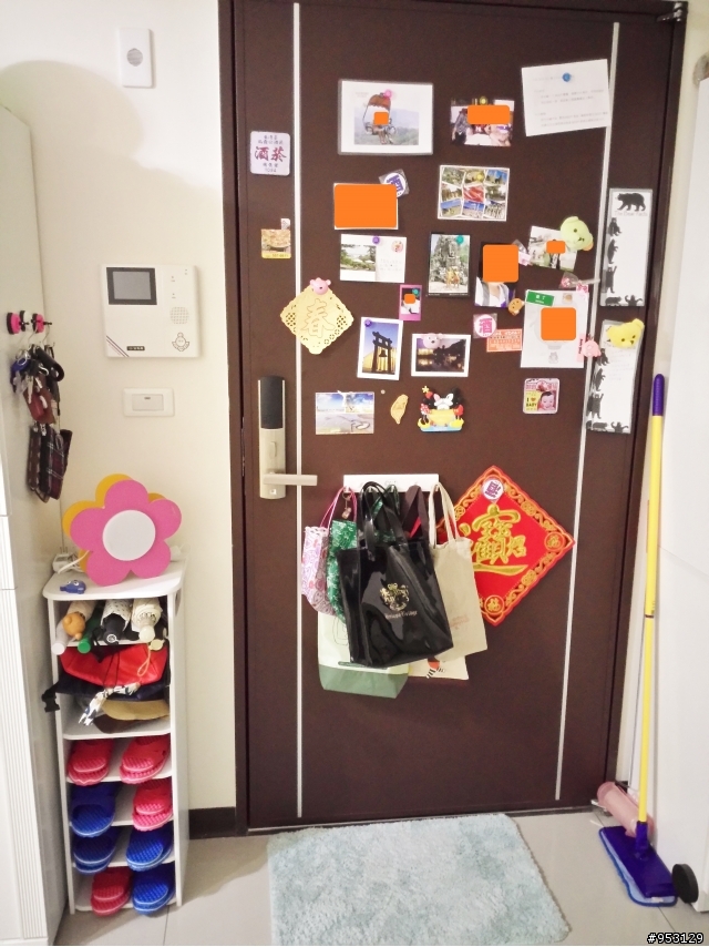 [開箱文]  溫馨●簡單兩人小屋(幾乎用現成家具完成的屋子)