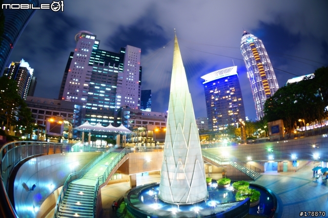 剛入手 SONY NEX 6 之板橋夜景！