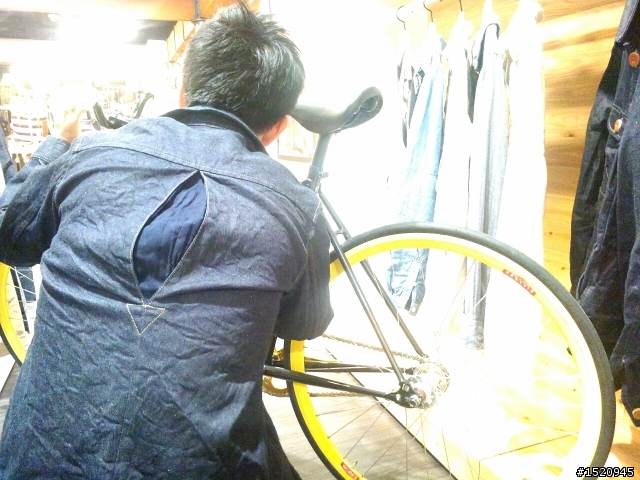 【開箱】Levi's COMMUTER不成之誤打誤撞PEdALED單寧外套入手