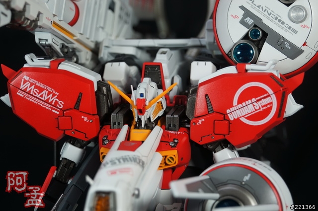 [作品分享] 夢幻機體~S鋼彈最強型態-PLAN 303E DEEP STRIKER