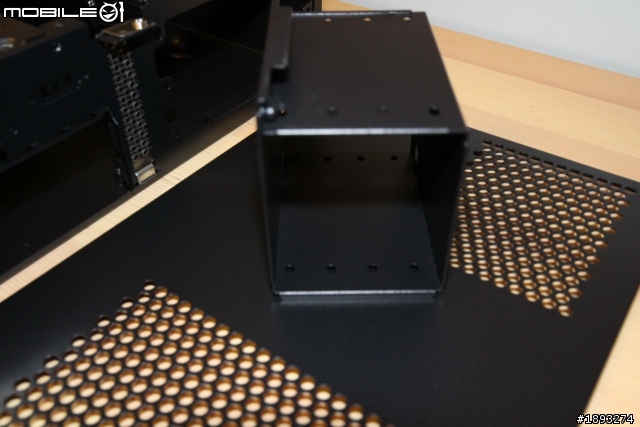 [開箱] 銀欣 Mini-ITX 橫躺家庭劇院機殼「ML05」
