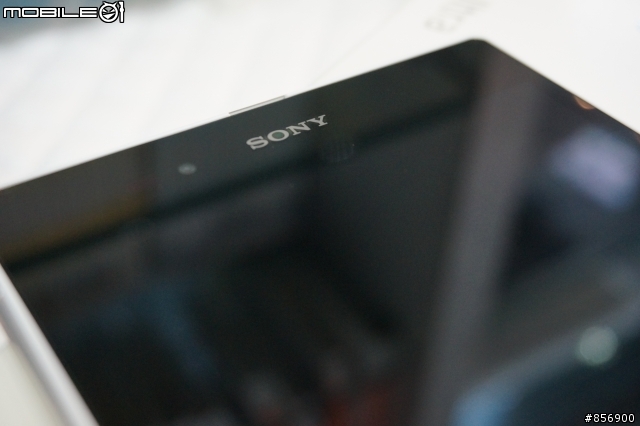 Sony Xperia Z Ultra 遇上玻璃貼