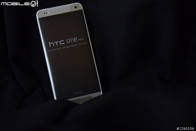 好握 好拿 好滑 hTC One mini 開箱（圖多）