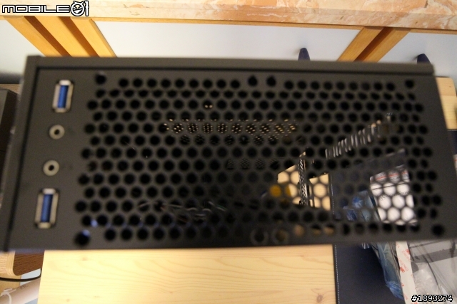 [開箱] 銀欣 Mini-ITX 橫躺家庭劇院機殼「ML05」