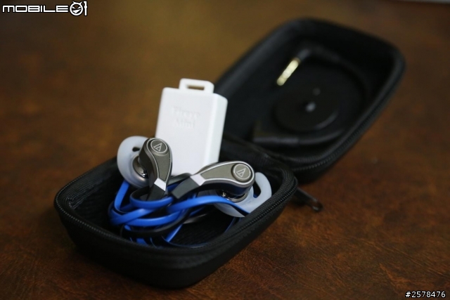 [開箱] 智慧型手機專用耳塞式耳機 -- 小鐵 SonicFuel ATH-CKX9iS