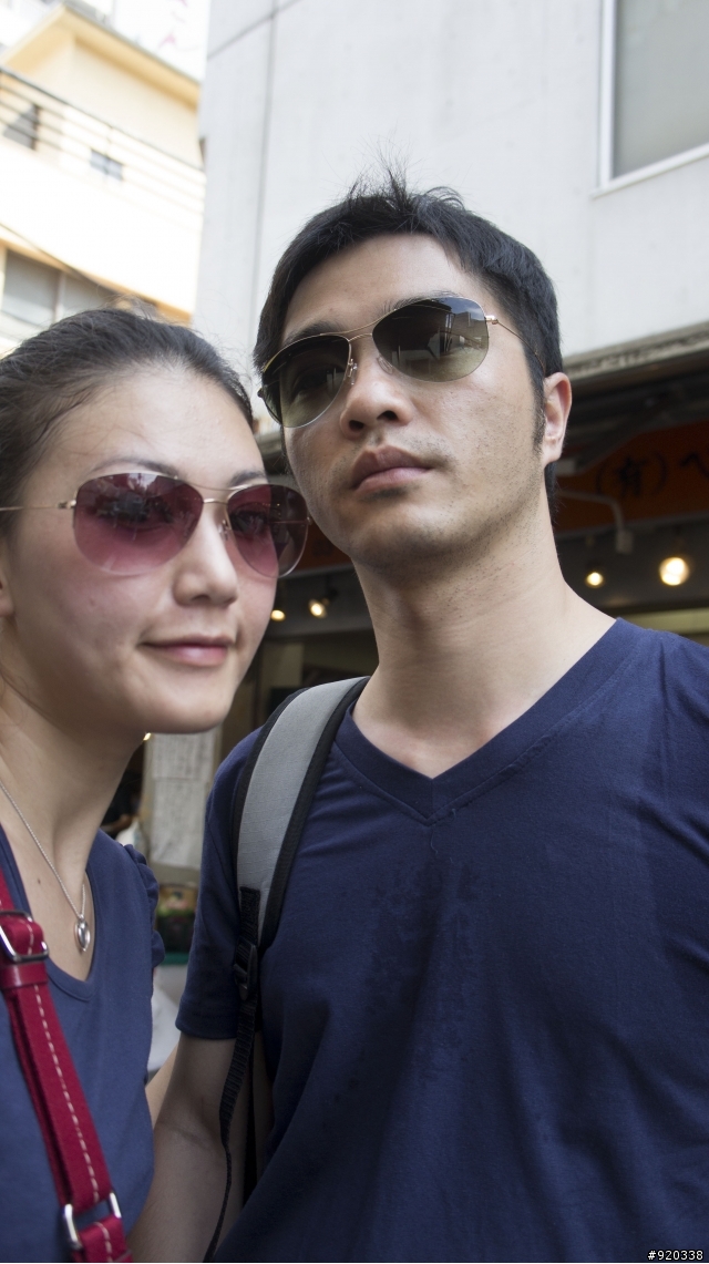 開箱 OLIVER PEOPLES STRUMMER 綠色 及 玫瑰金