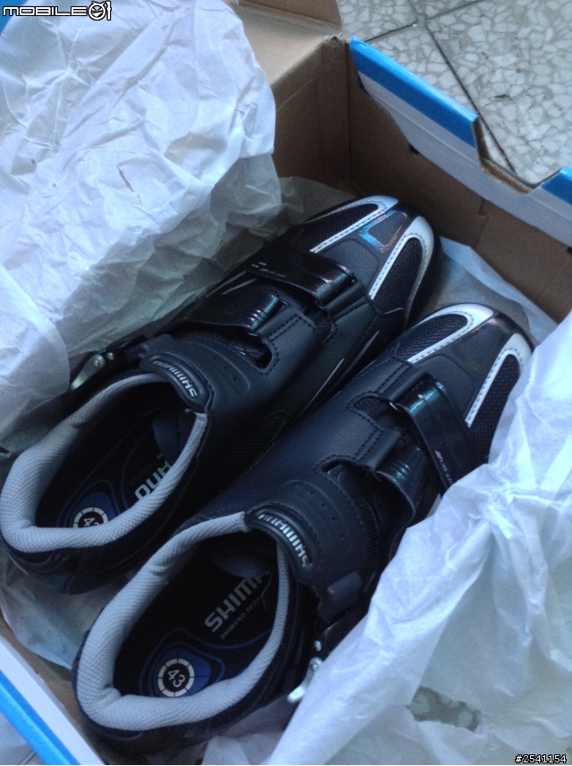 【超級新手】車沒到，鞋子先到了 shimano R088開箱 pd-r550開箱