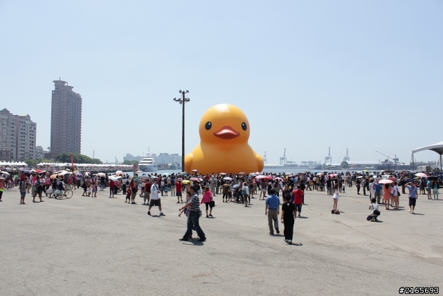 2013高雄黃色小鴨大樓