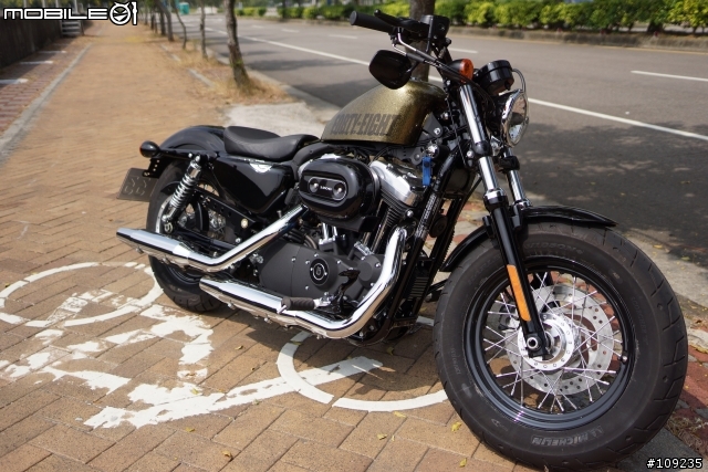 2013金蔥版 Harley Davidson 48 開箱