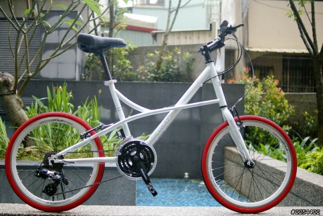極平價小徑的選擇建議～BIKEONE M2 DOLPHIN or EQUATION SPEED ES-500