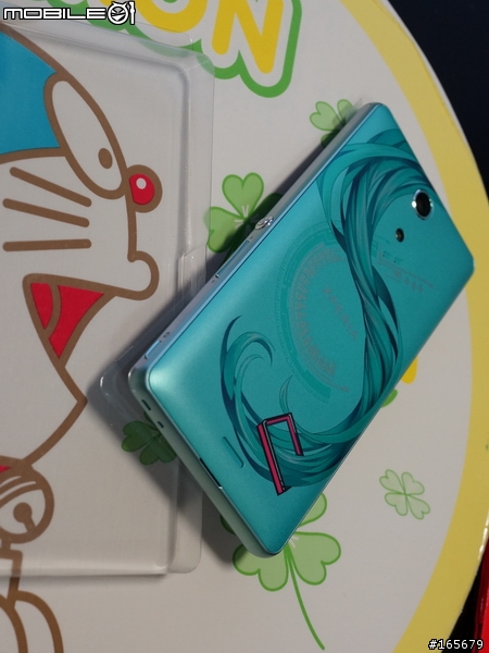 初音docomo SO-04E特別版開箱- Xperia A feat.HATSUNE MIKU圖片共32張