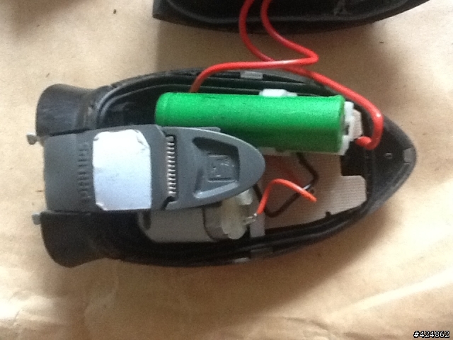 [DIY]飛利浦電鬍刀換電池