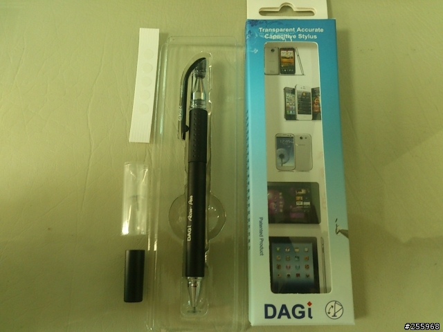 [小小開箱分享]DAGi P602 (精準電容螢幕觸控筆+三菱uni 0.38中性筆)