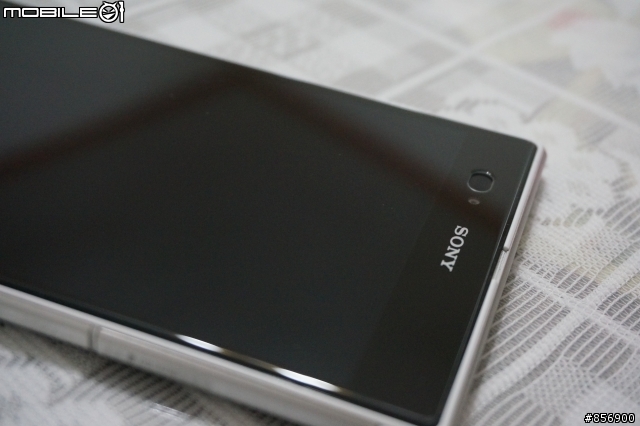 Sony Xperia Z Ultra 遇上玻璃貼