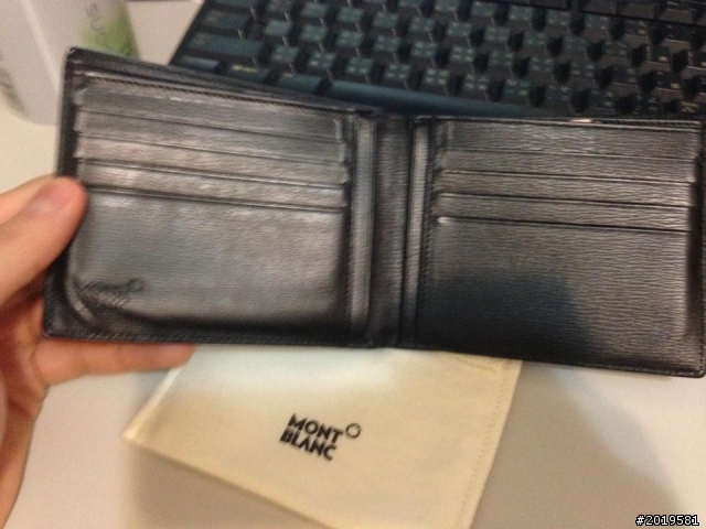 真假請益萬寶龍MONTBLANC 4810 WESTSIDE皮夾
