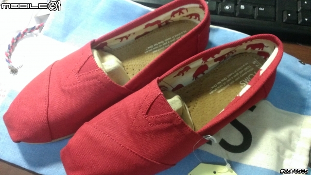 [開箱]TOMS RED CANVAS 真偽