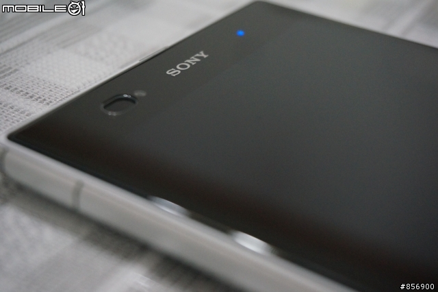 Sony Xperia Z Ultra 遇上玻璃貼