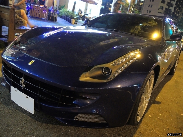 高雄遇到過的法拉利集錦(新增FF和F12)