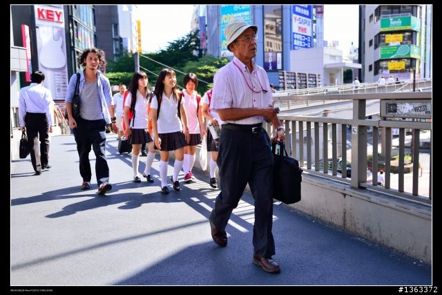 去年夏天，在東京