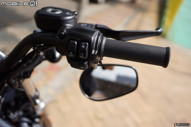 2013金蔥版 Harley Davidson 48 開箱