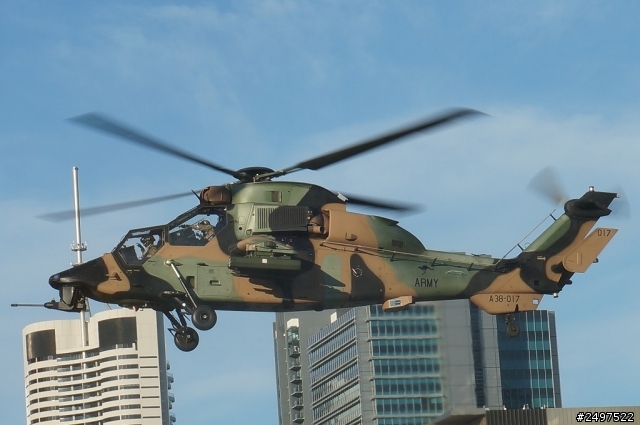 澳洲布里斯本節Air Show - F/A-18 /NH-90 /ARH Tiger