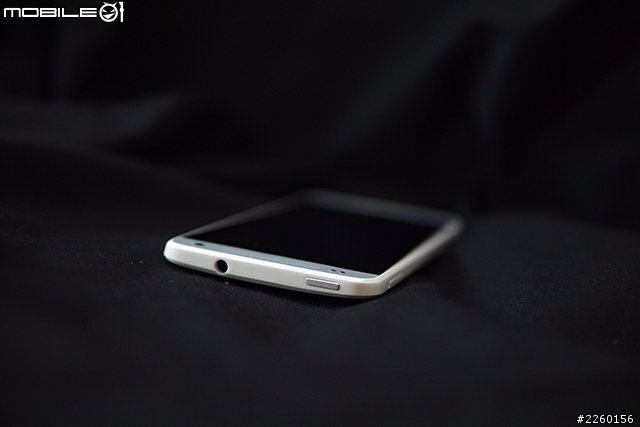 好握 好拿 好滑 hTC One mini 開箱（圖多）