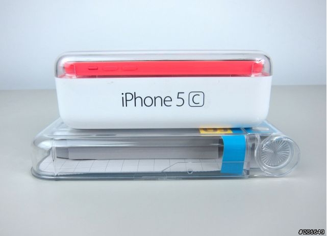 [開箱]iPhone 5c 粉桃紅 + Cube S-Protector iPhone 5c保護殼
