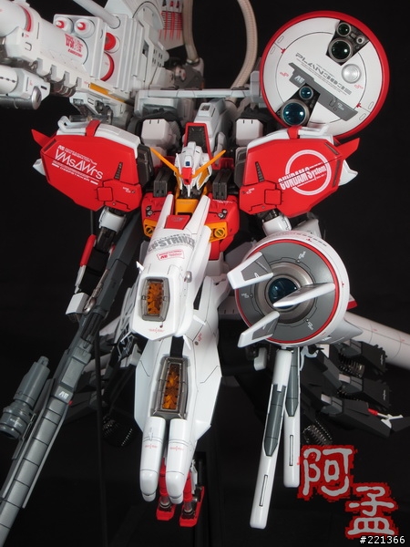 [作品分享] 夢幻機體~S鋼彈最強型態-PLAN 303E DEEP STRIKER