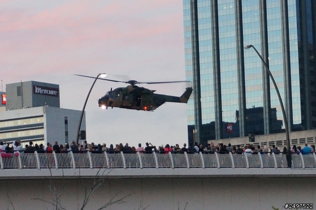 澳洲布里斯本節Air Show - F/A-18 /NH-90 /ARH Tiger
