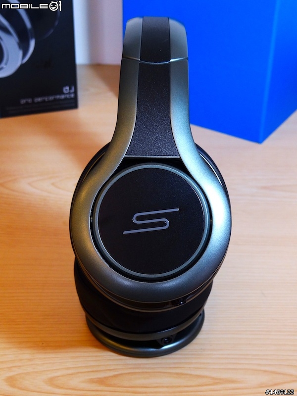 [開箱評測] 五角潮牌！ SMS Audio- DJ by 50 (灰)