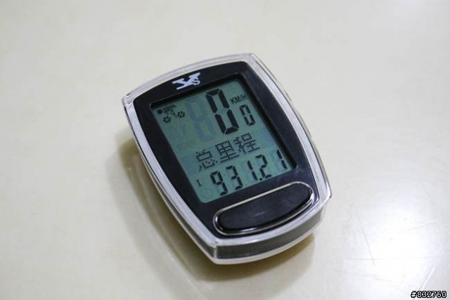 便宜,防水,背光的碼表